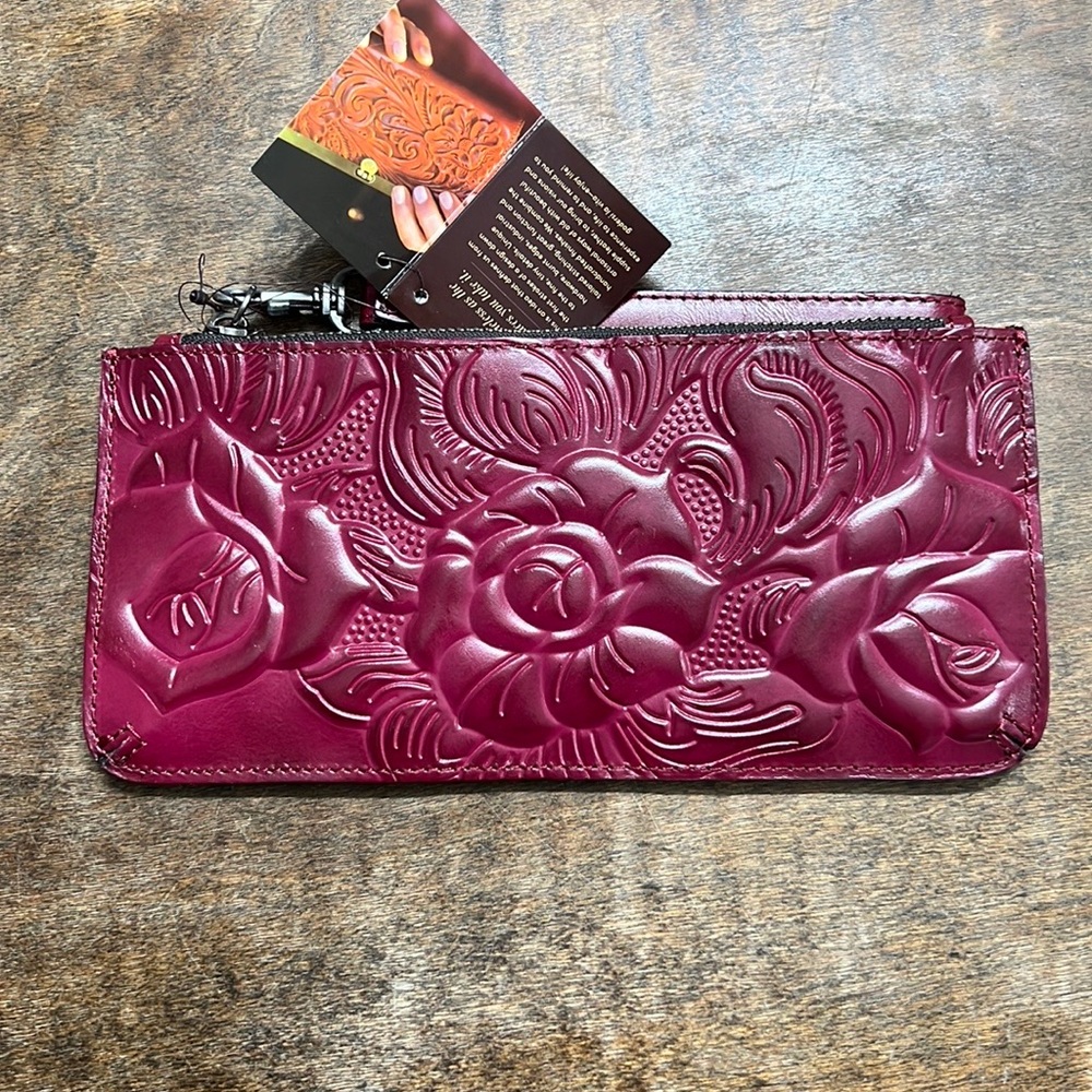 Patricia Nash NWT St Croce Tooled Leather Wristlet/Wallet Magenta #P556244